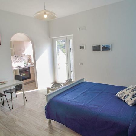 Le Case Dei Pescatori - Residence Il Tramonto Ponza Exteriör bild