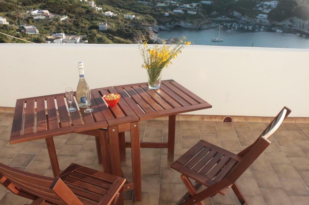 Le Case Dei Pescatori - Residence Il Tramonto Ponza Exteriör bild