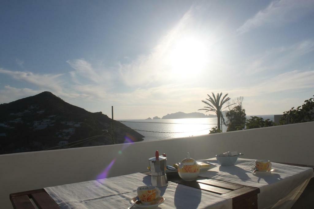 Le Case Dei Pescatori - Residence Il Tramonto Ponza Exteriör bild